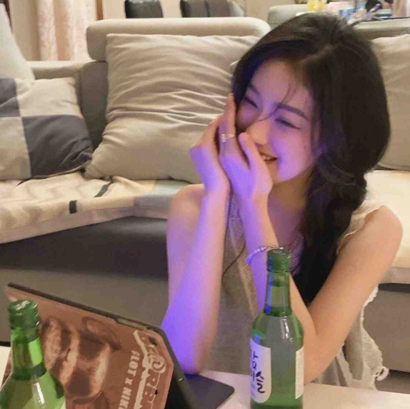 完本小说推荐冷医王妃：断腿后的她掀了王府(柳如烟,沈清璃)_冷医王妃：断腿后的她掀了王府柳如烟,沈清璃全文阅读免费全集_完结版小说阅读冷医王妃：断腿后的她掀了王府柳如烟,沈清璃_冷医王妃：断腿后的她掀了王府(柳如烟,沈清璃)全集免费小说